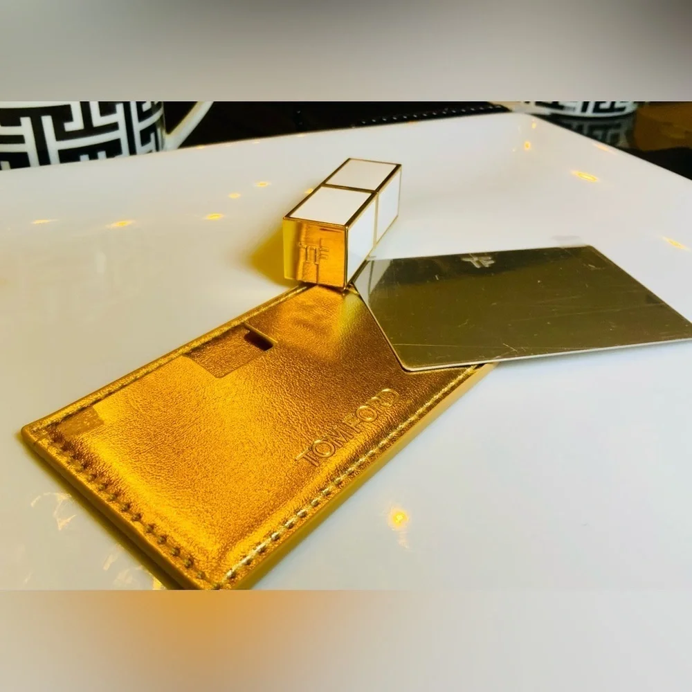 Tom Ford Cardholder Mirror in Metallic Gold  W/Tom Ford Ultra Rich Lipstick